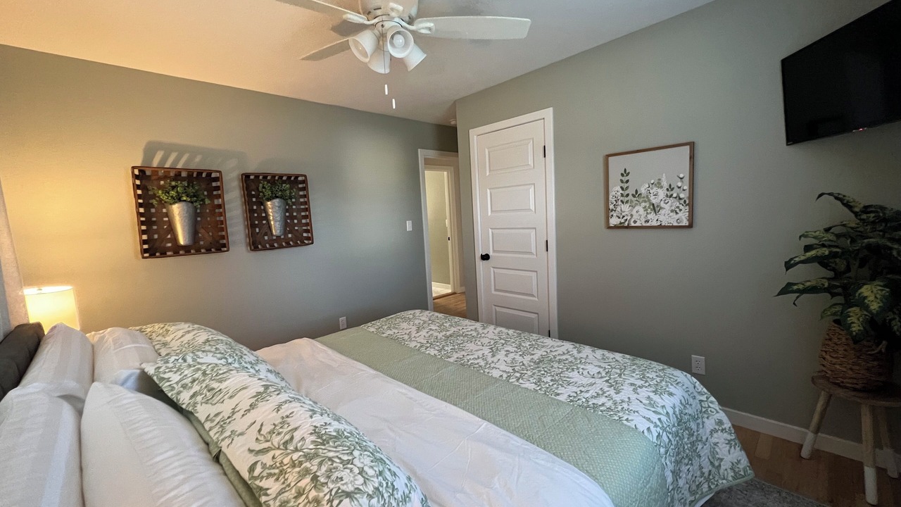 Photo of Bedroom in Ozark