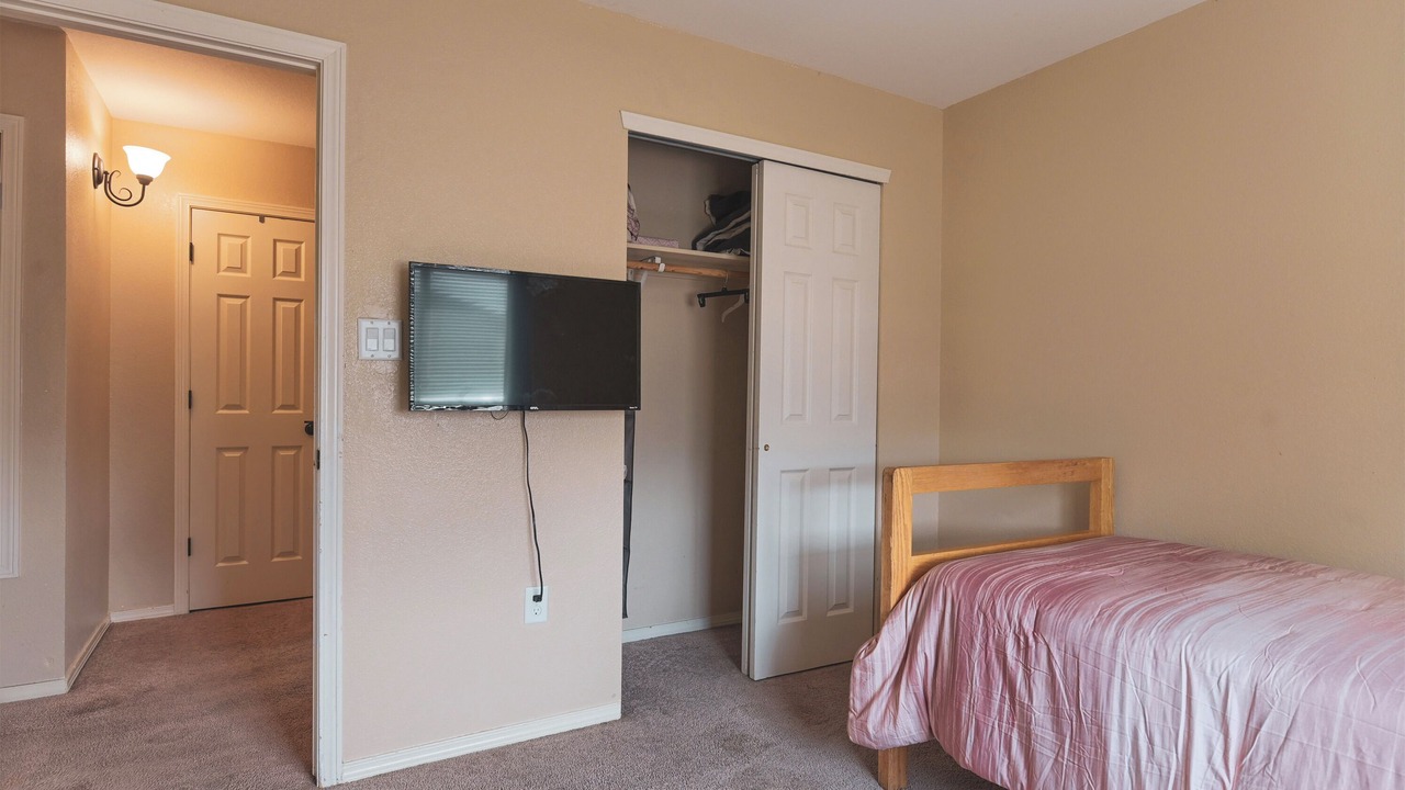 Photo of Bedroom in Biggs Field