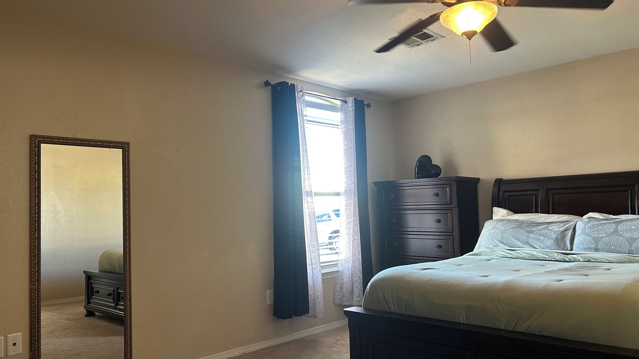 Photo of Bedroom in Biggs Field