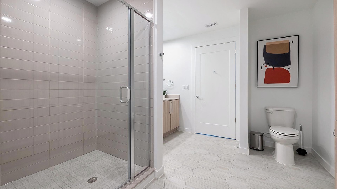Photo of Bathroom in Baileys Crossroads