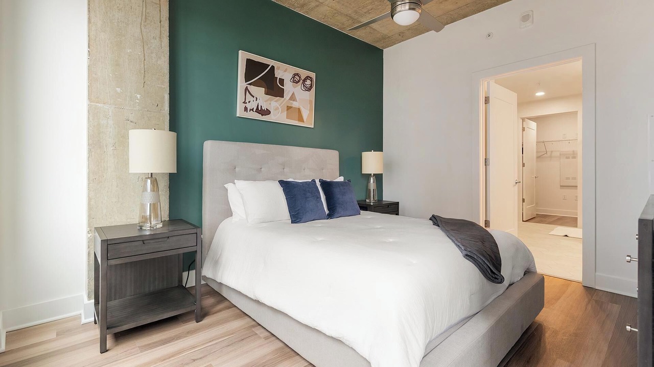 Photo of Bedroom in Baileys Crossroads