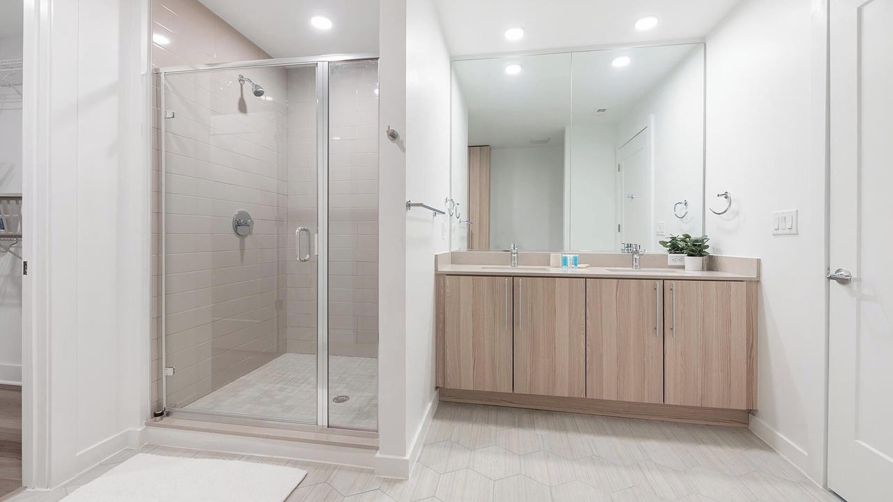 Photo of Bathroom in Baileys Crossroads