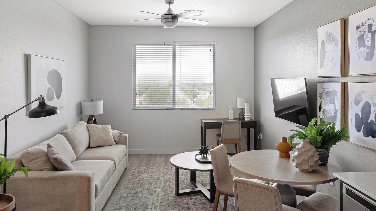 Photo of Livingroom in Maryvale Village