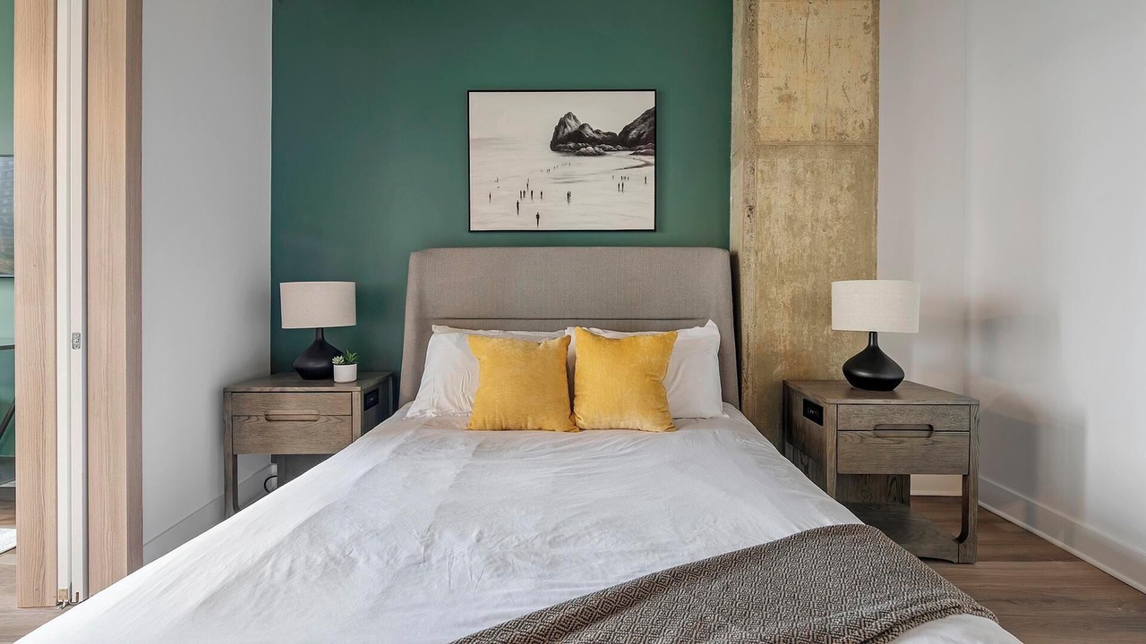 Photo of Bedroom in Baileys Crossroads