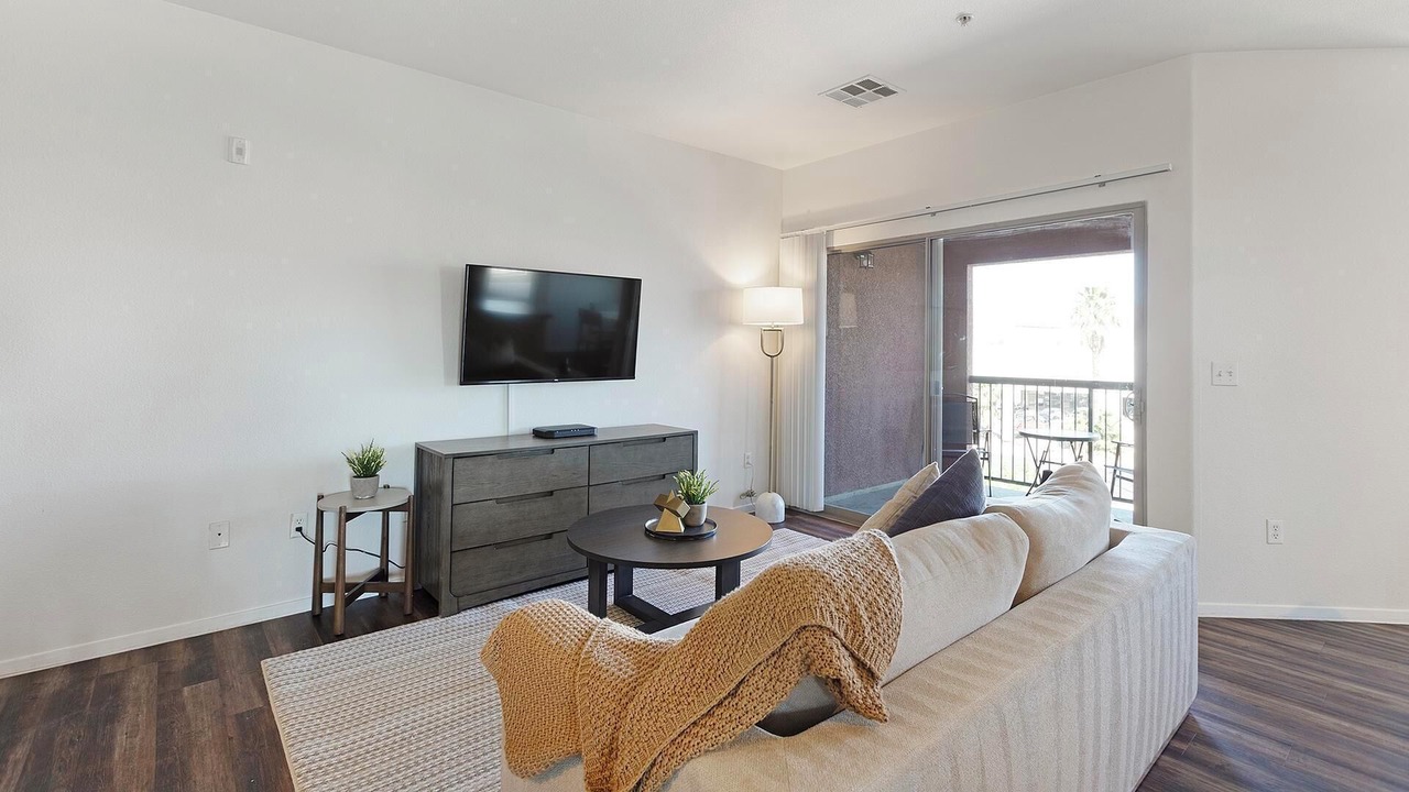 Photo of Livingroom in Sunrise Manor