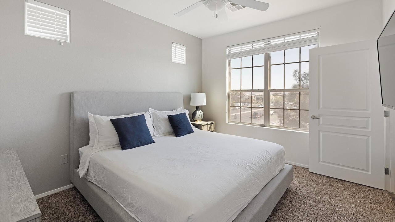 Photo of Bedroom in Sunrise Manor