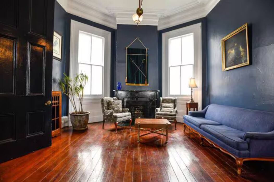 Photo of Livingroom in Seventh Ward