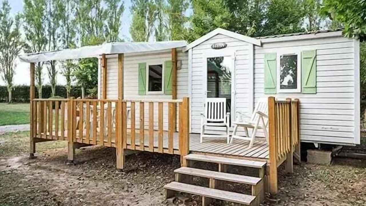 Photo of Patio Balcony in La Boissiere-de-Montaigu