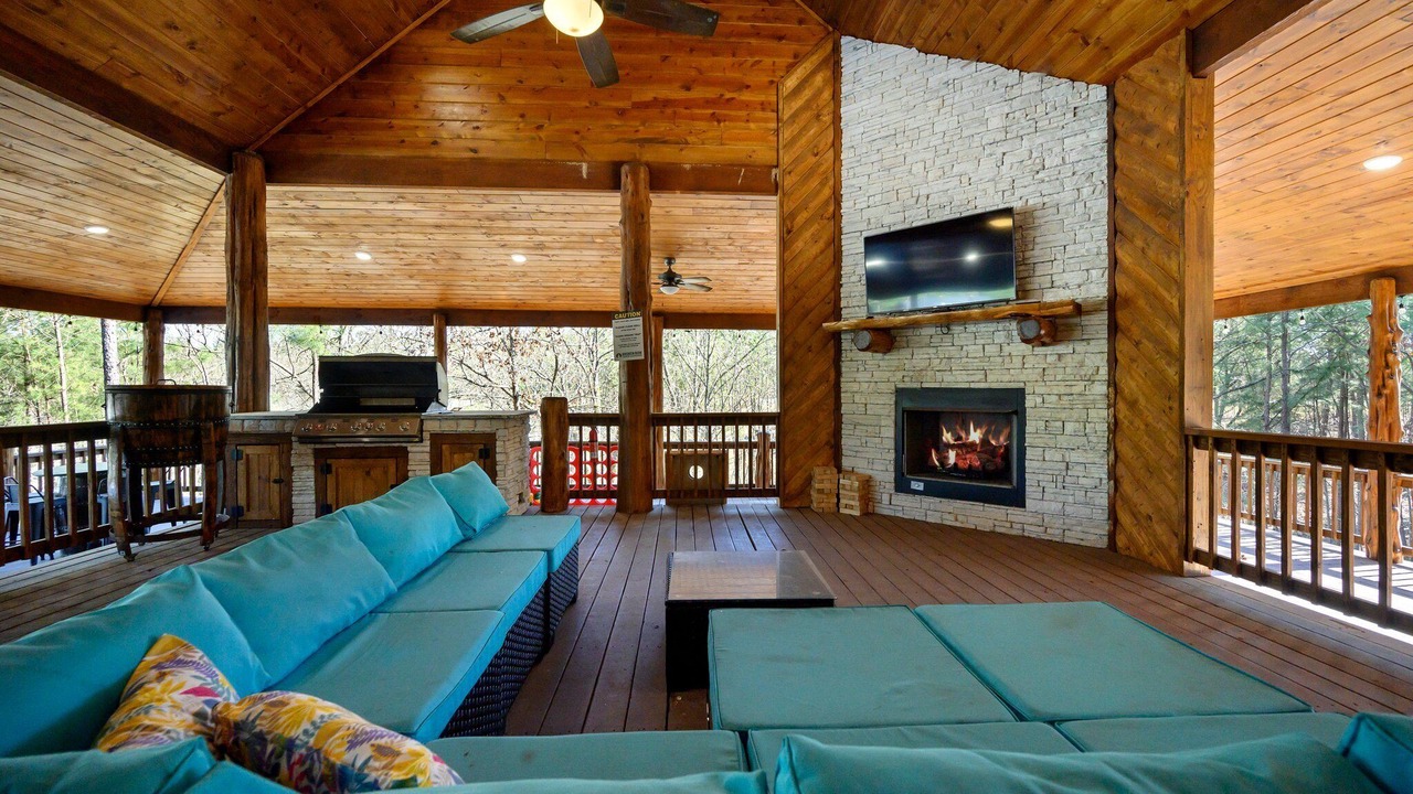 Photo of Livingroom in Broken Bow