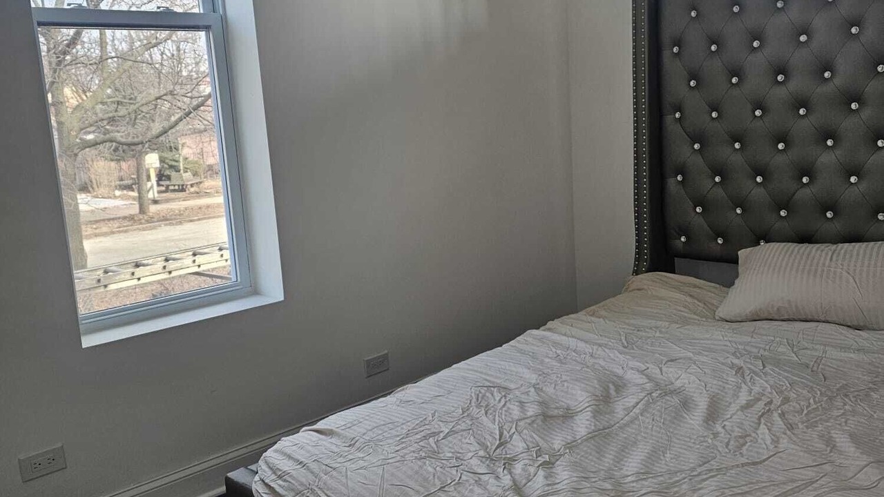 Photo of Bedroom in East Garfield Park