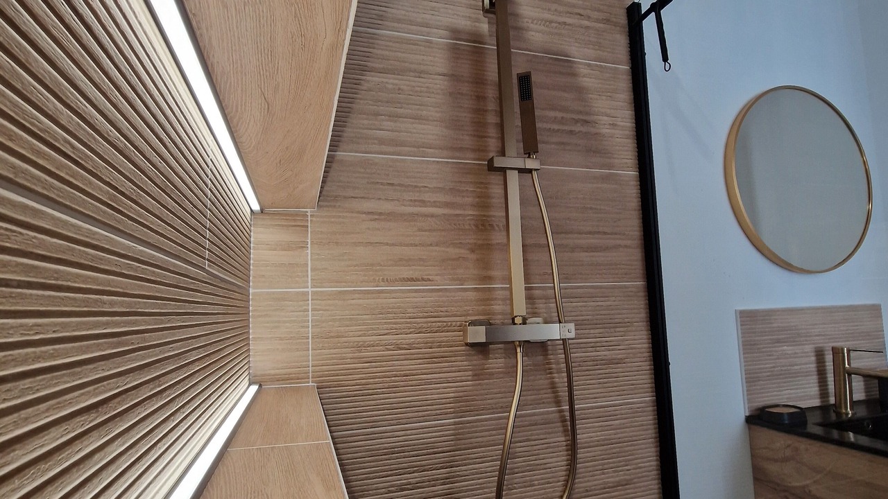 Photo of Bathroom in Roanne