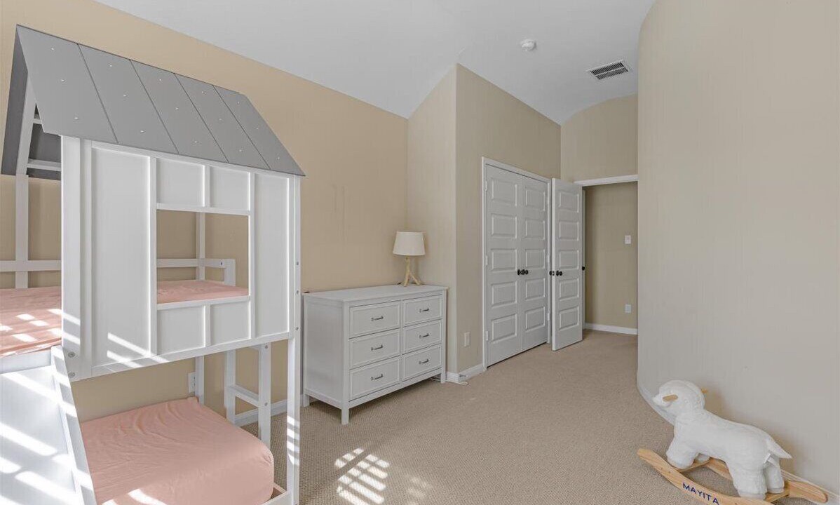 Photo of Bedroom in Pecan Grove