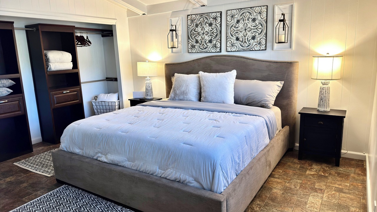 Photo of Bedroom in Jamestown