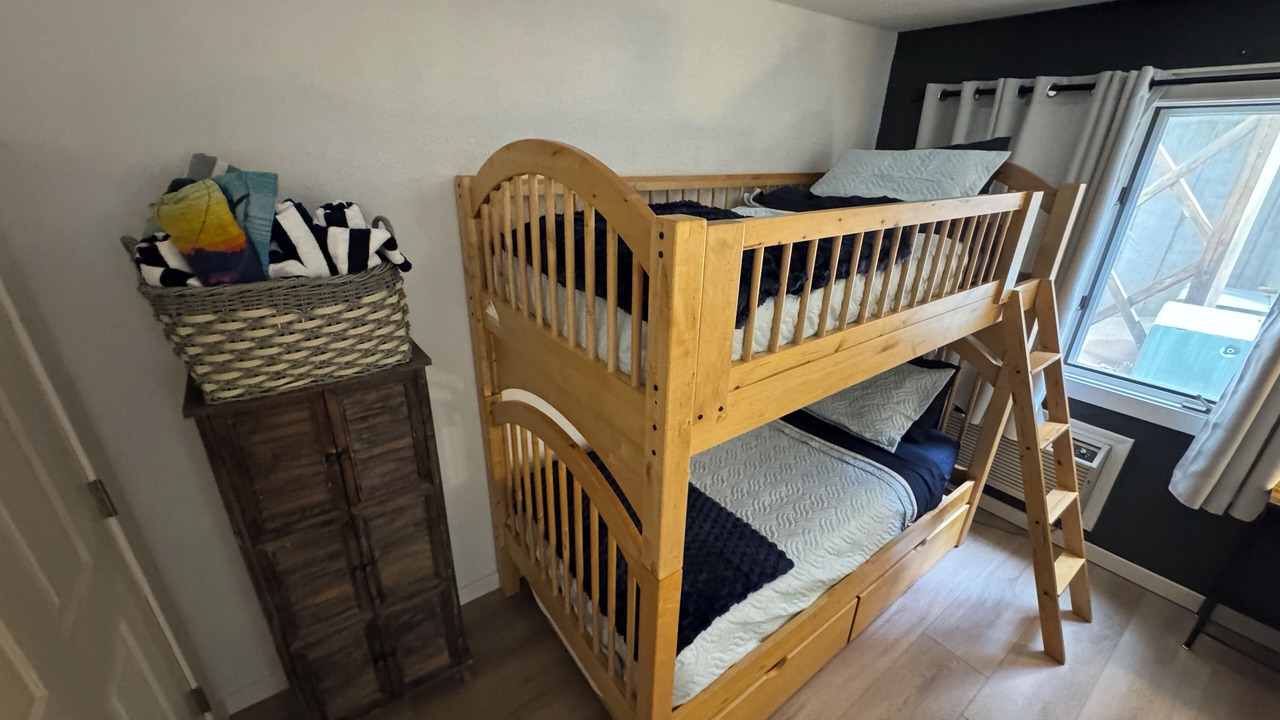 Photo of Bedroom in Kimberling City