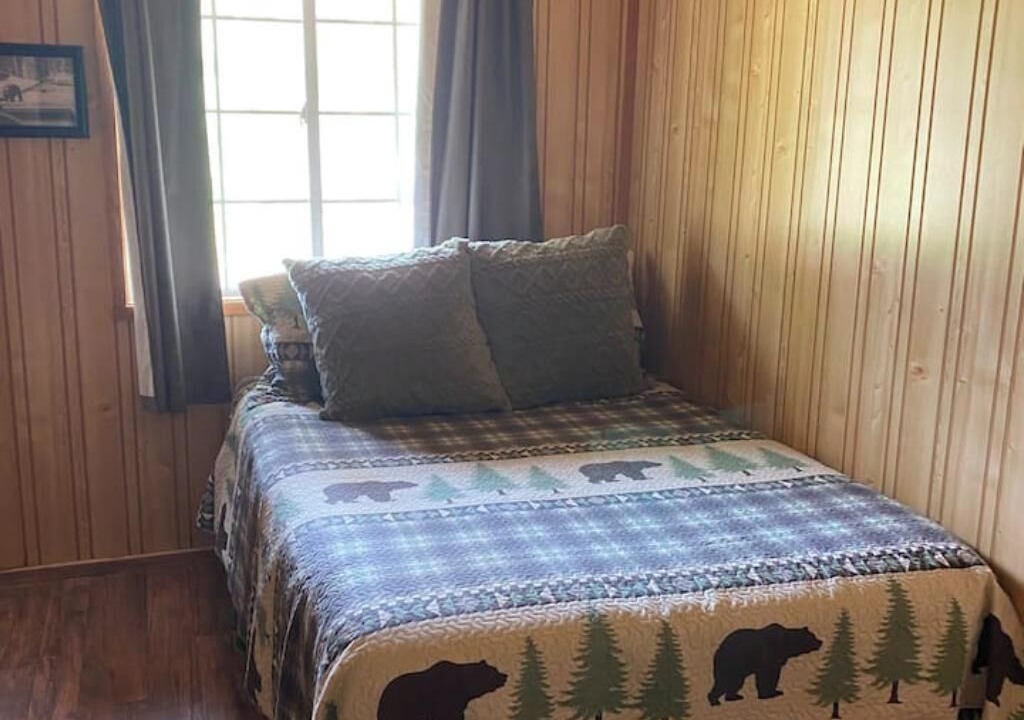 Photo of Bedroom in Ririe