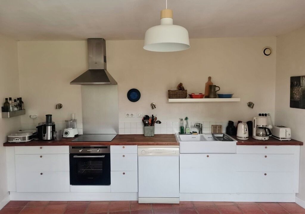 Photo of Kitchen in Sauveterre-Saint-Denis