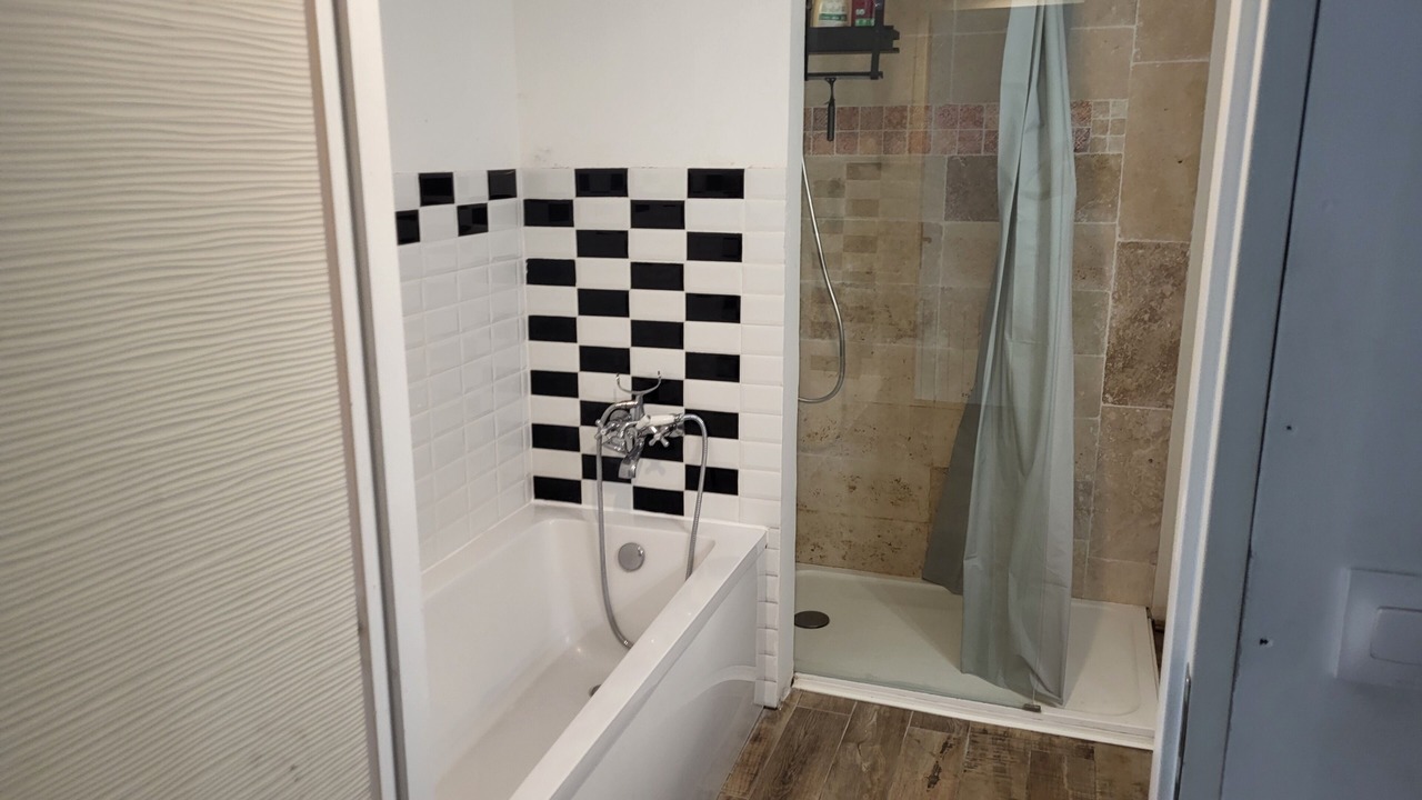 Photo of Bathroom in Saint-Acheul