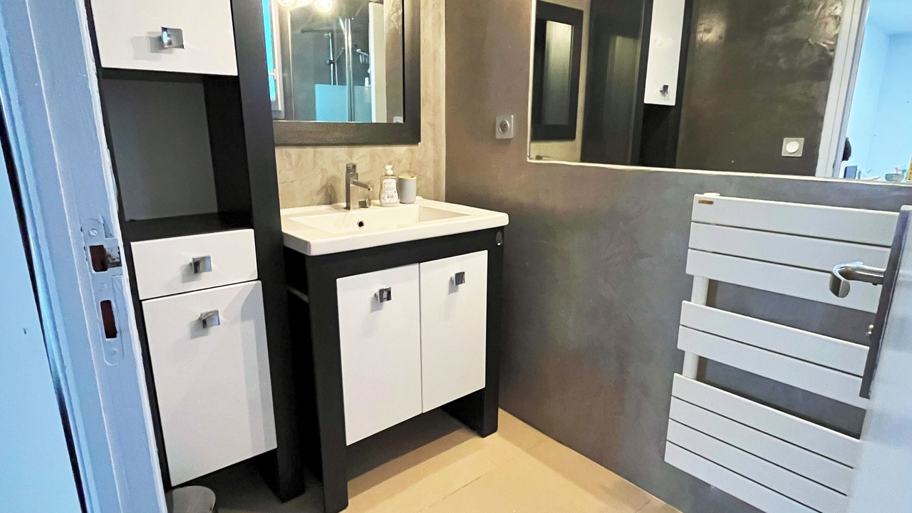 Photo of Bathroom in Laverune