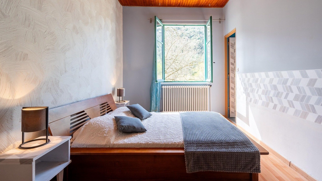 Photo of Others in Gornies