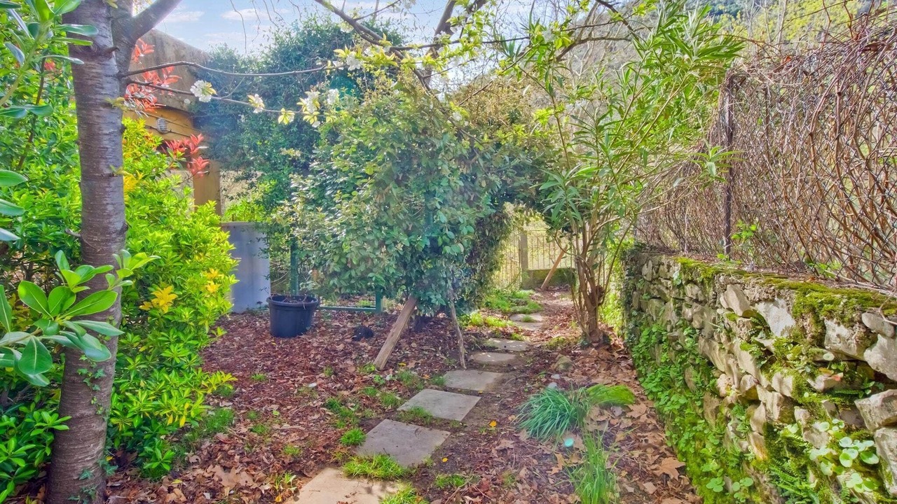 Photo of Outdoor in Gornies