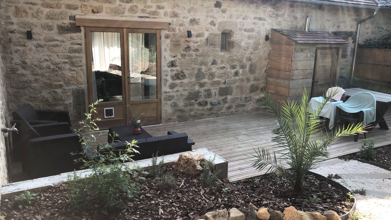Photo of Patio Balcony in Ayen