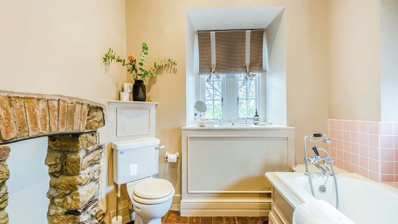 Photo of Bathroom in Llanarth