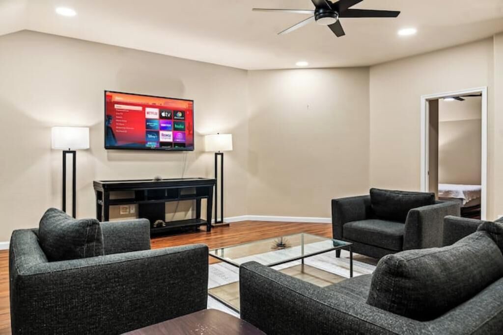 Photo of Livingroom in Parker