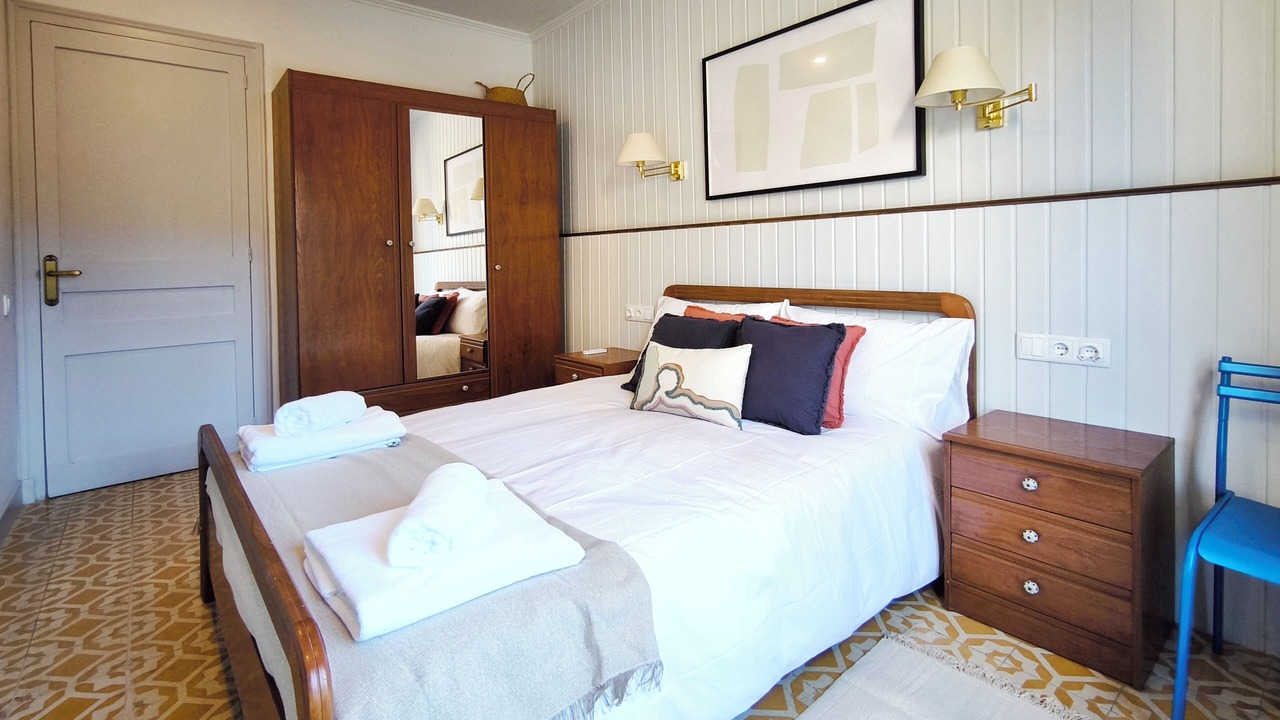 Photo of Bedroom in Campdevanol