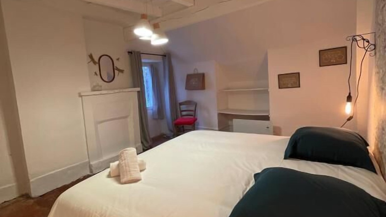 Photo of Bedroom in Avallon