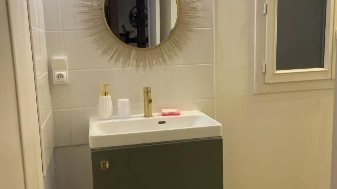 Photo of Bathroom in Avallon