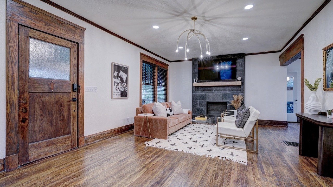 Photo of Livingroom in Downtown Tulsa