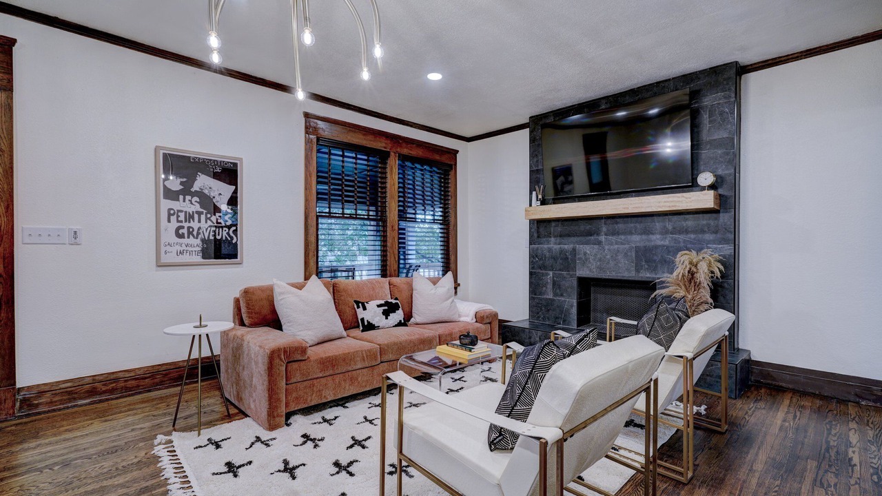 Photo of Livingroom in Downtown Tulsa