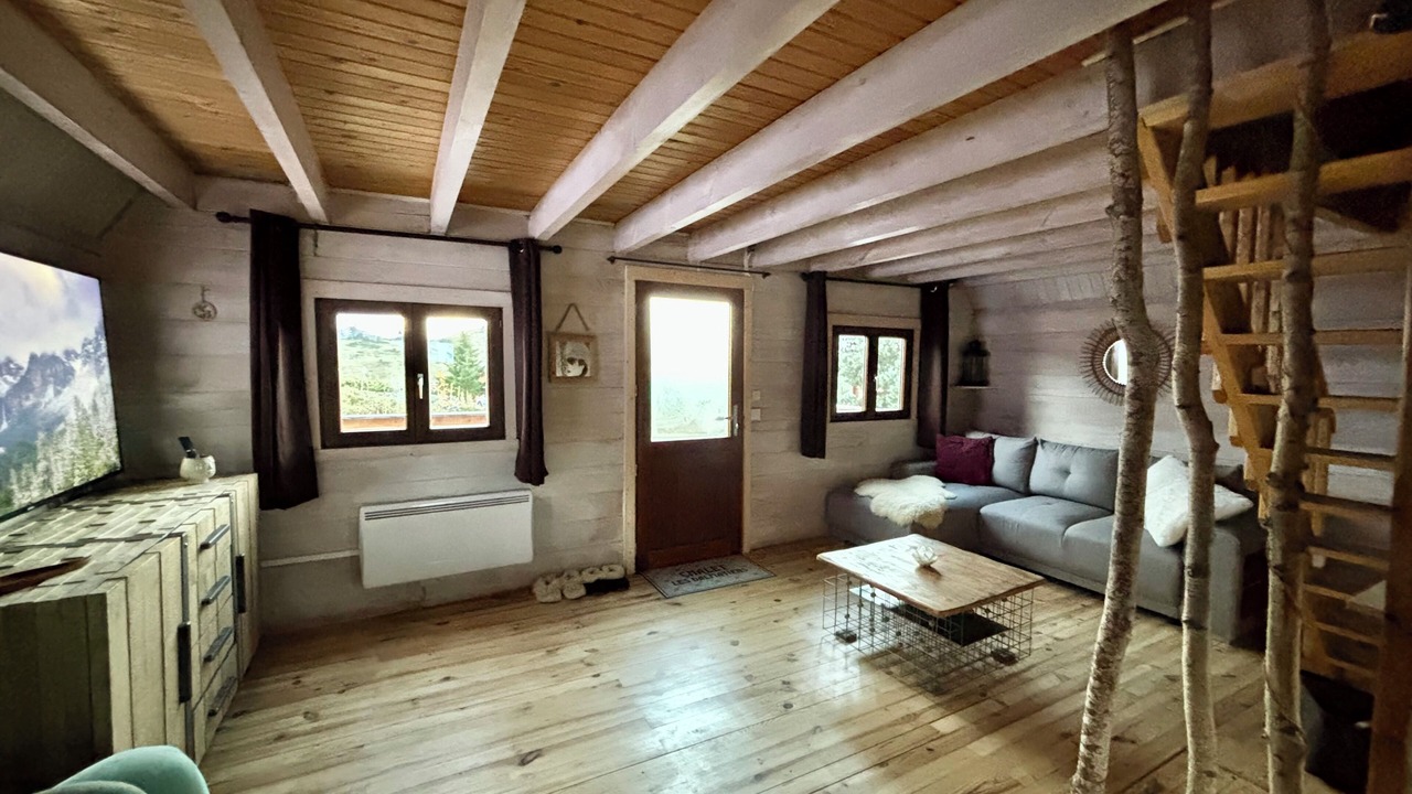 Photo of Livingroom in Camurac