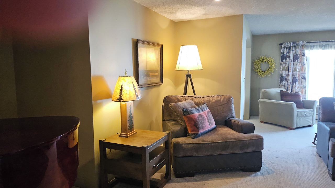 Photo of Livingroom in Warrensburg