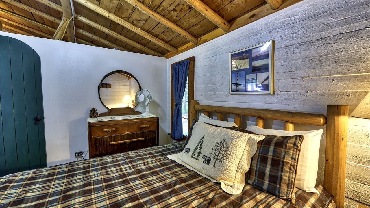 Photo of Bedroom in Levering