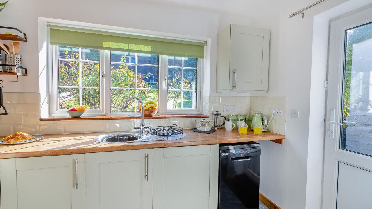 Photo of Kitchen in Tywyn
