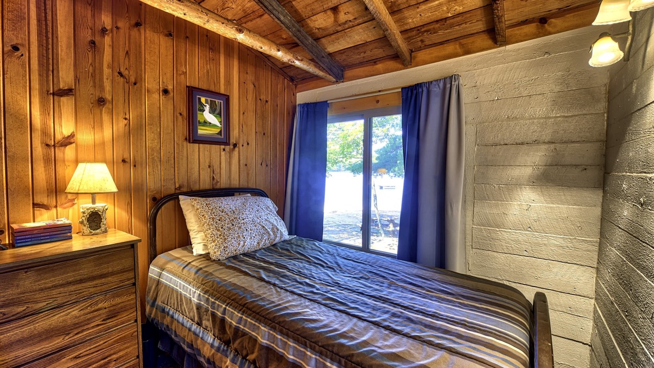 Photo of Bedroom in Levering