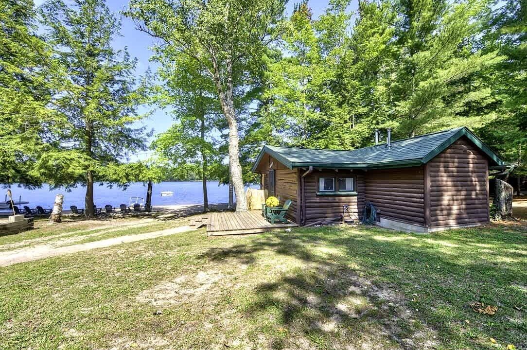 Photo of Outdoor in Levering