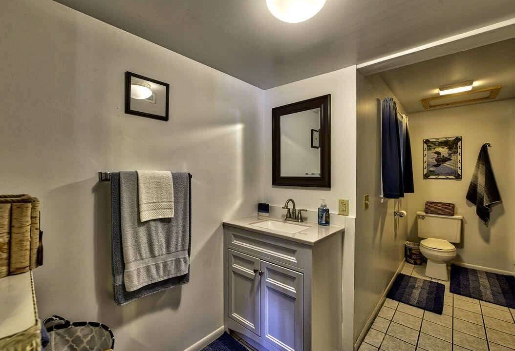 Photo of Bathroom in Levering