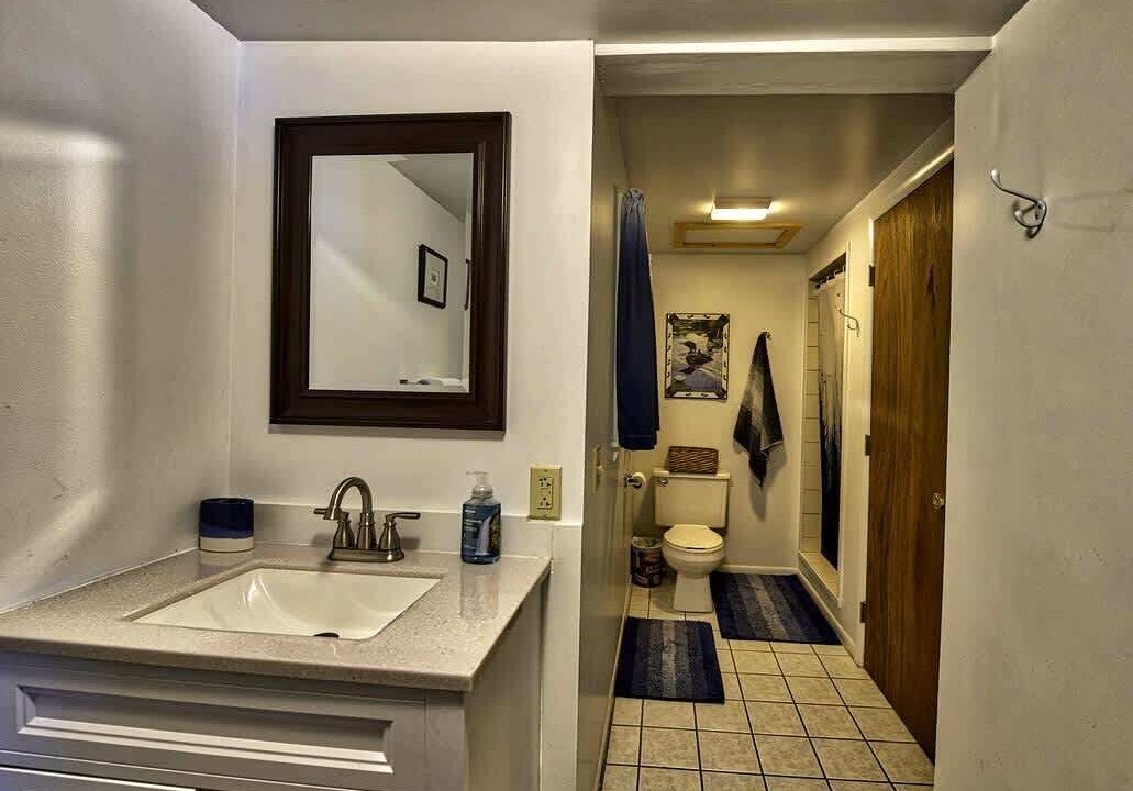 Photo of Bathroom in Levering