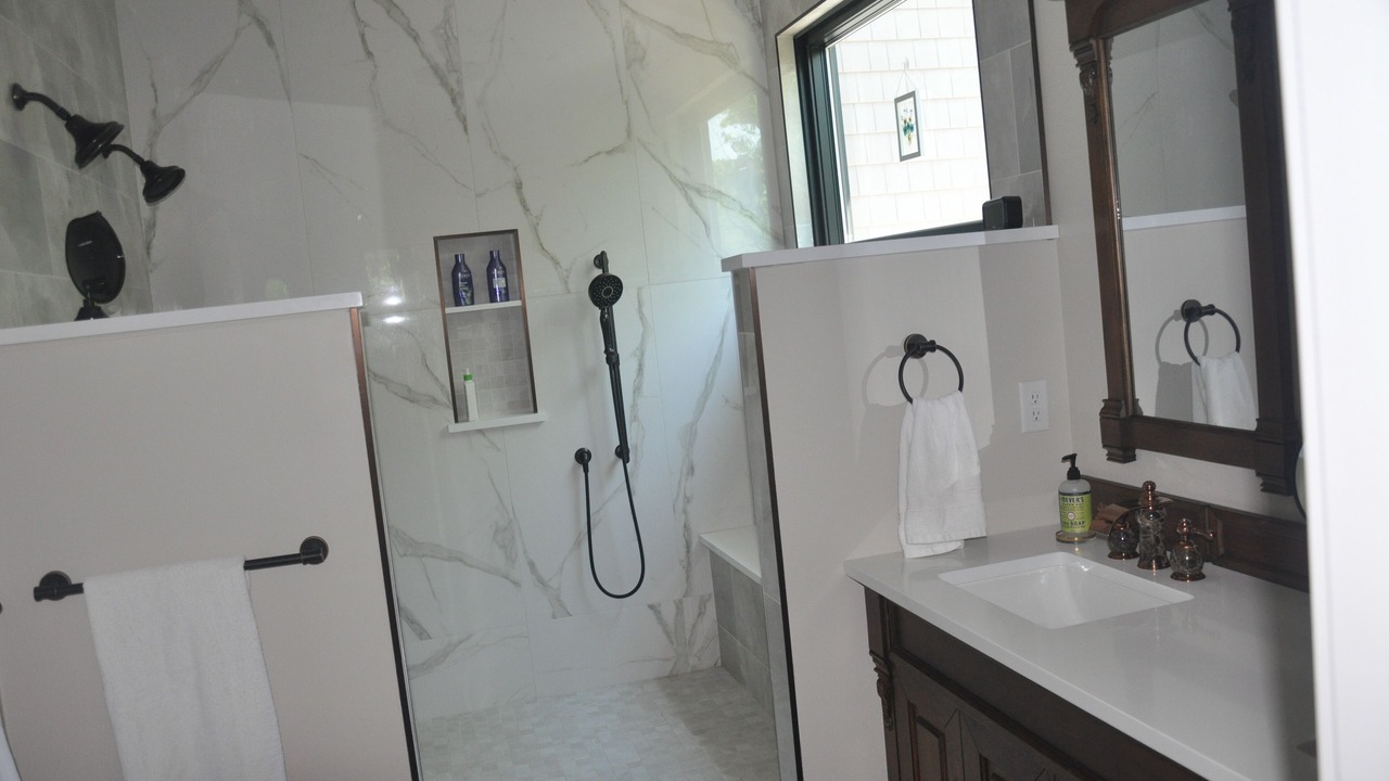 Photo of Bathroom in Union