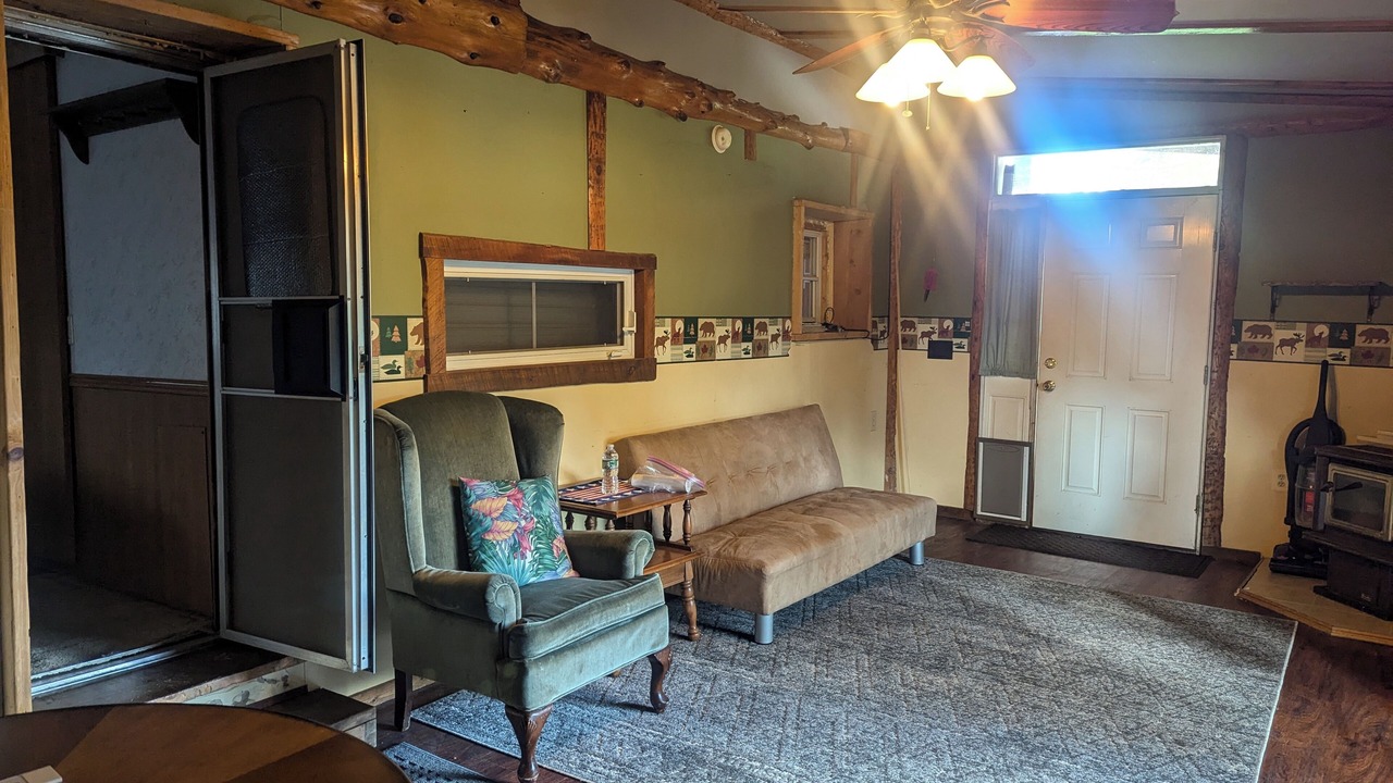 Photo of Livingroom in Harpursville