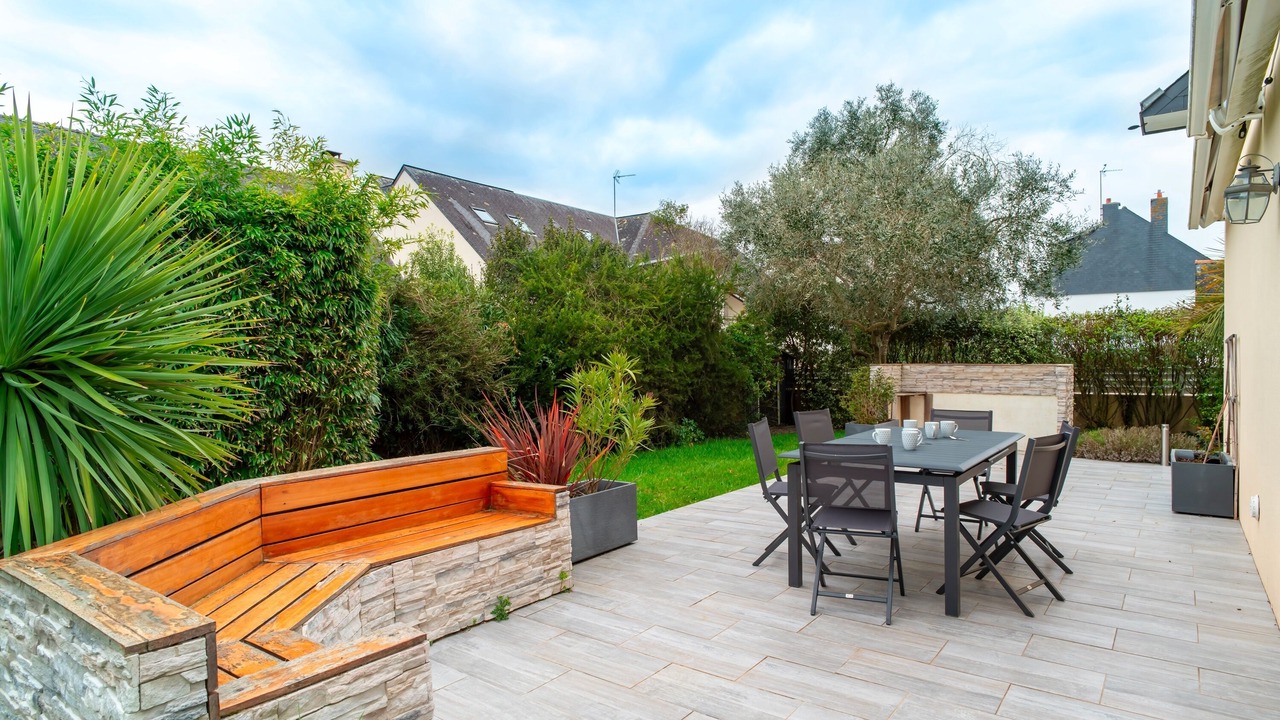 Photo of Outdoor in Damgan