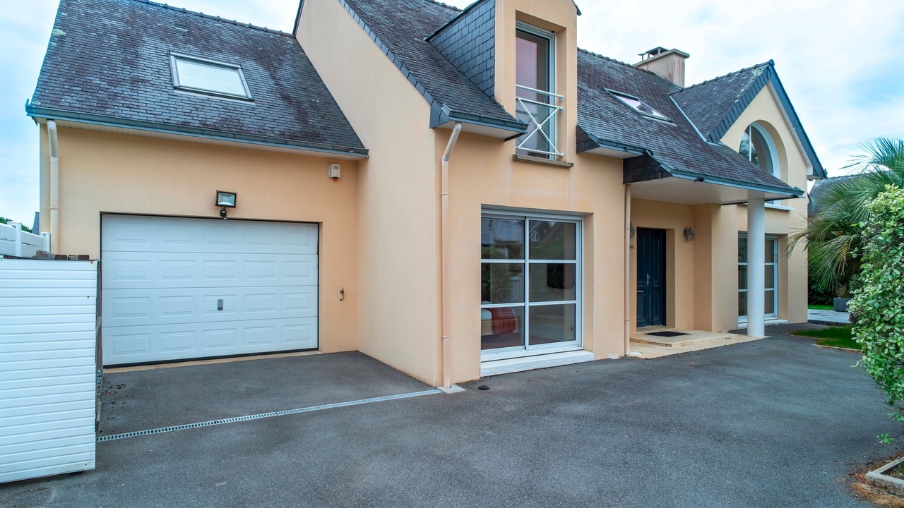 Photo of Outdoor in Damgan