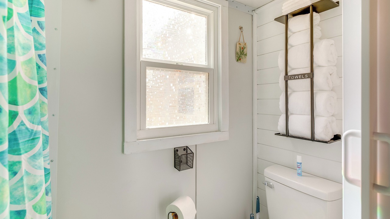 Photo of Bathroom in Woodville