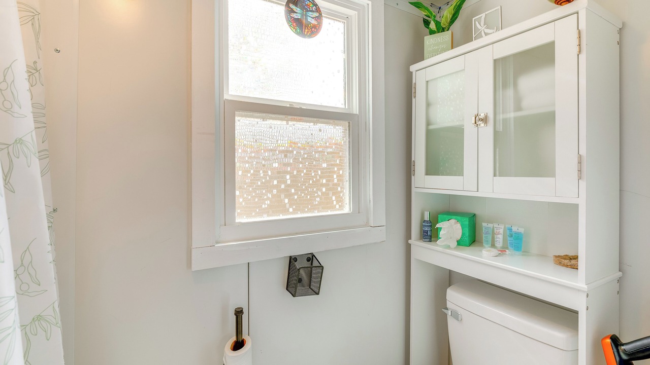 Photo of Bathroom in Woodville