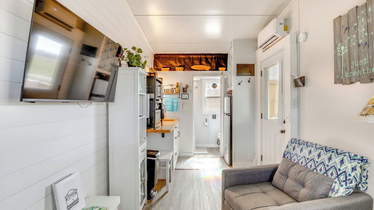 Photo of Livingroom in Woodville