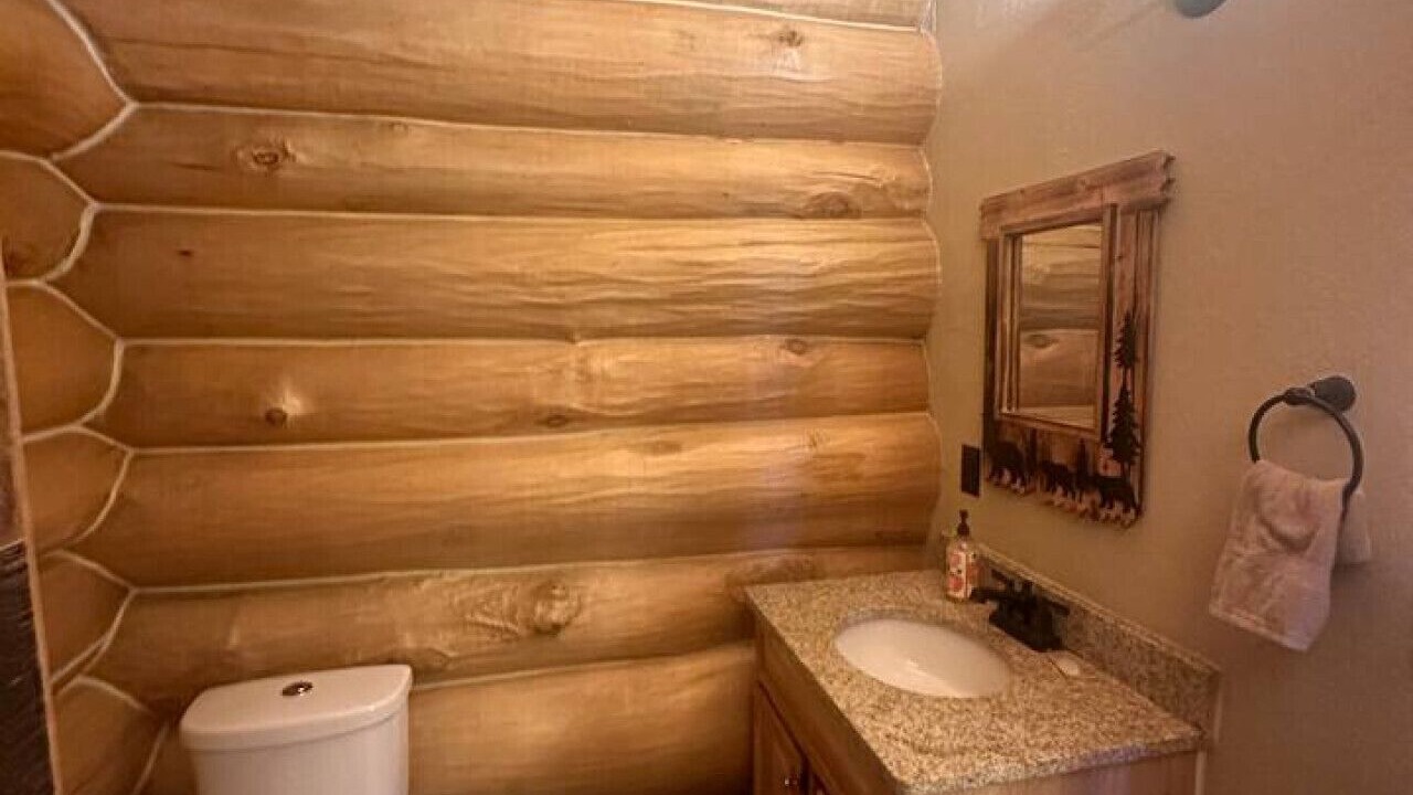 Photo of Bathroom in Cotton