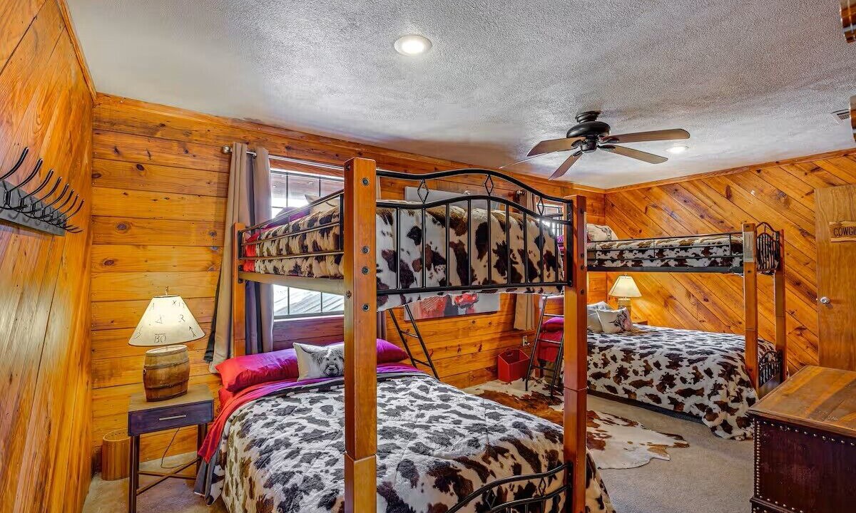 Photo of Bedroom in Streetman