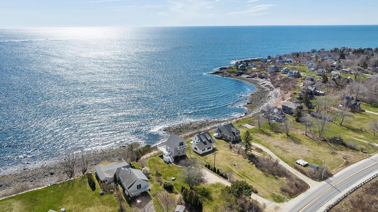Photo of Others in Bailey Island